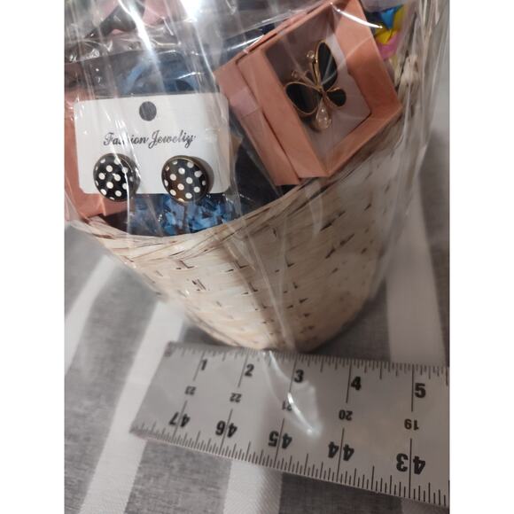 50s Themed Gift Basket with Head Band Glasses Scarf Croc Charms - Picture 11 of 13